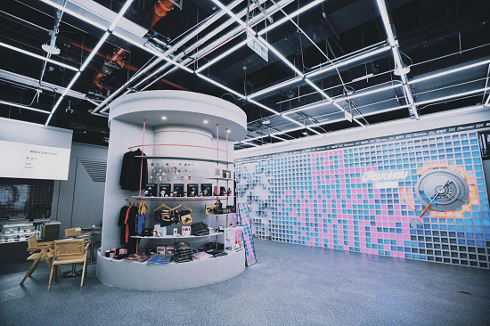 周同学爱次元空间」深圳首展 巨星传奇探索IP变现新路径